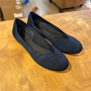 Rothy’s navy blue flats